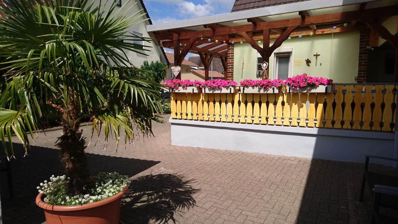 Gaestehaus Brigitte Duri Руст Екстериор снимка